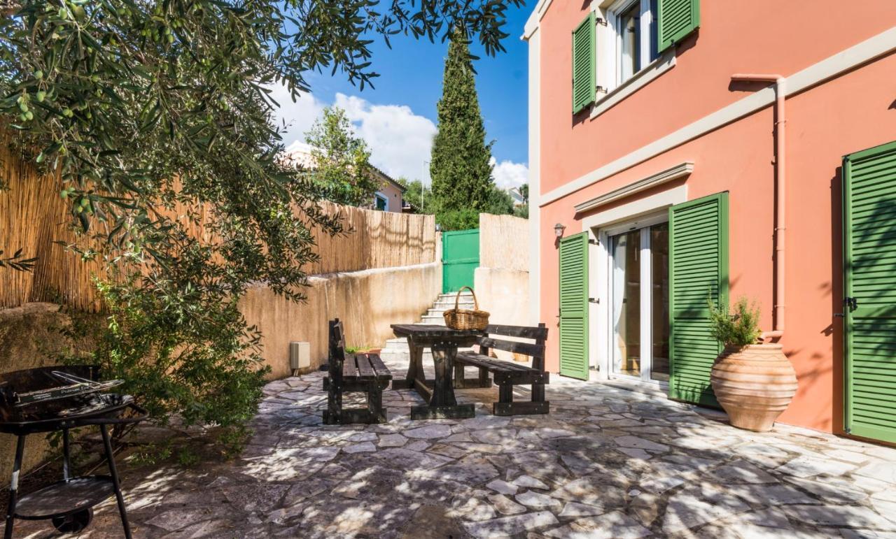 Vigla Villa *